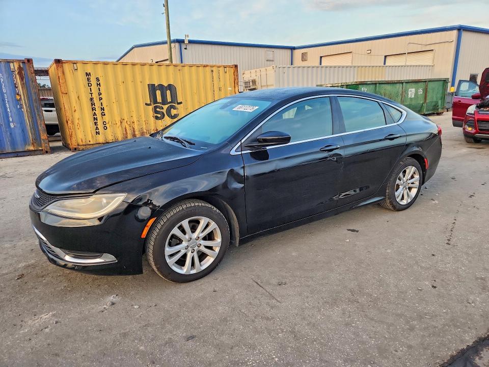 66112276 :رقم المزاد ، 1C3CCCAB0FN667107 vin ، 2015 Chrysler 200 مزاد بيع