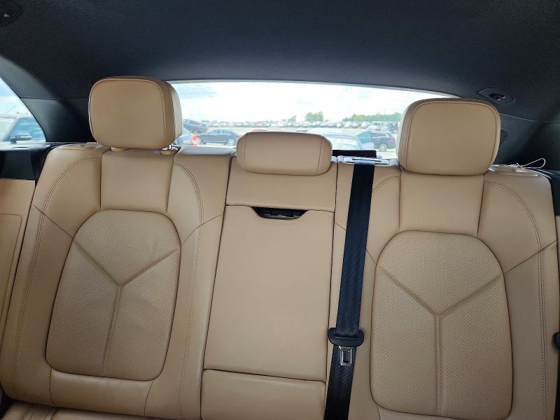 63905646 :رقم المزاد ، WP1AA2A58MLB11972 vin ، 2021 Porsche Macan مزاد بيع