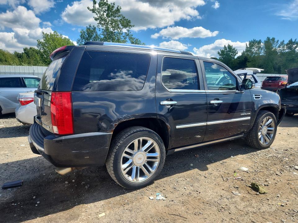 Продаж на аукціоні авто 2010 Cadillac Escalade, vin: 1GYUKDEF4AR157957, номер лоту: 65866686
