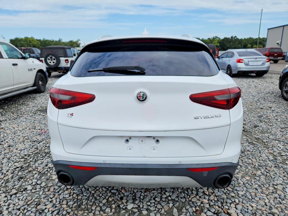 Продаж на аукціоні авто 2018 Alfa Romeo Stelvio, vin: ZASFAKAN1J7B81381, номер лоту: 64116386