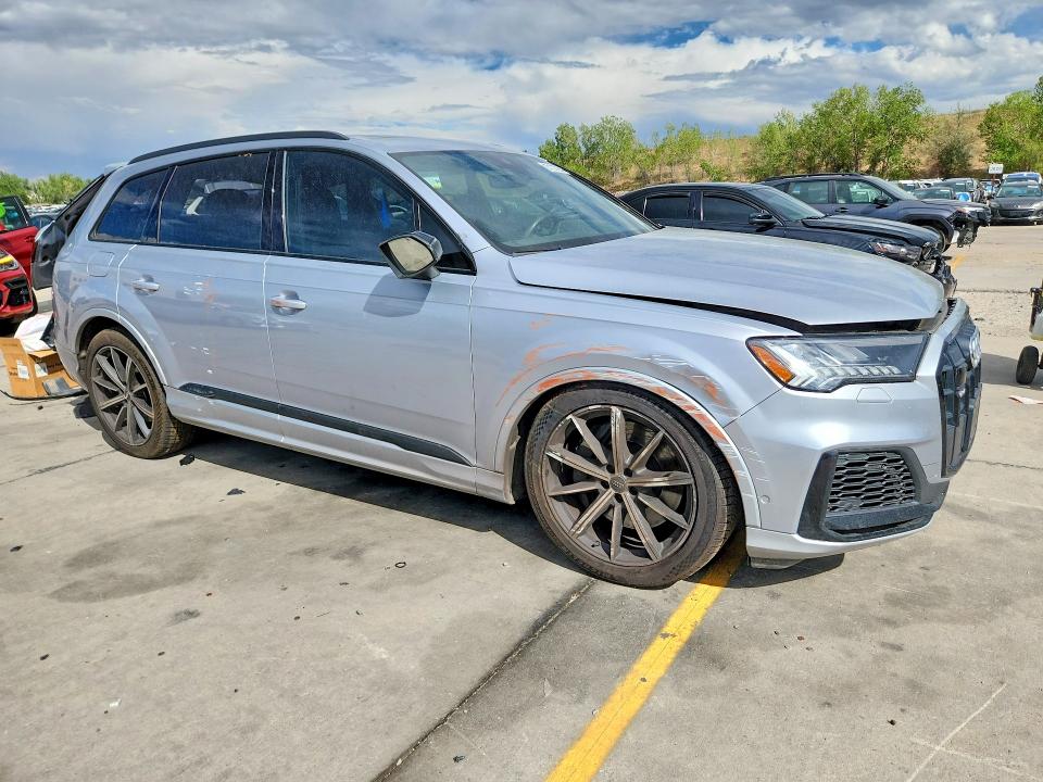 Продаж на аукціоні авто 2020 Audi Sq7, vin: WA1VWAF76LD013518, номер лоту: 67137726
