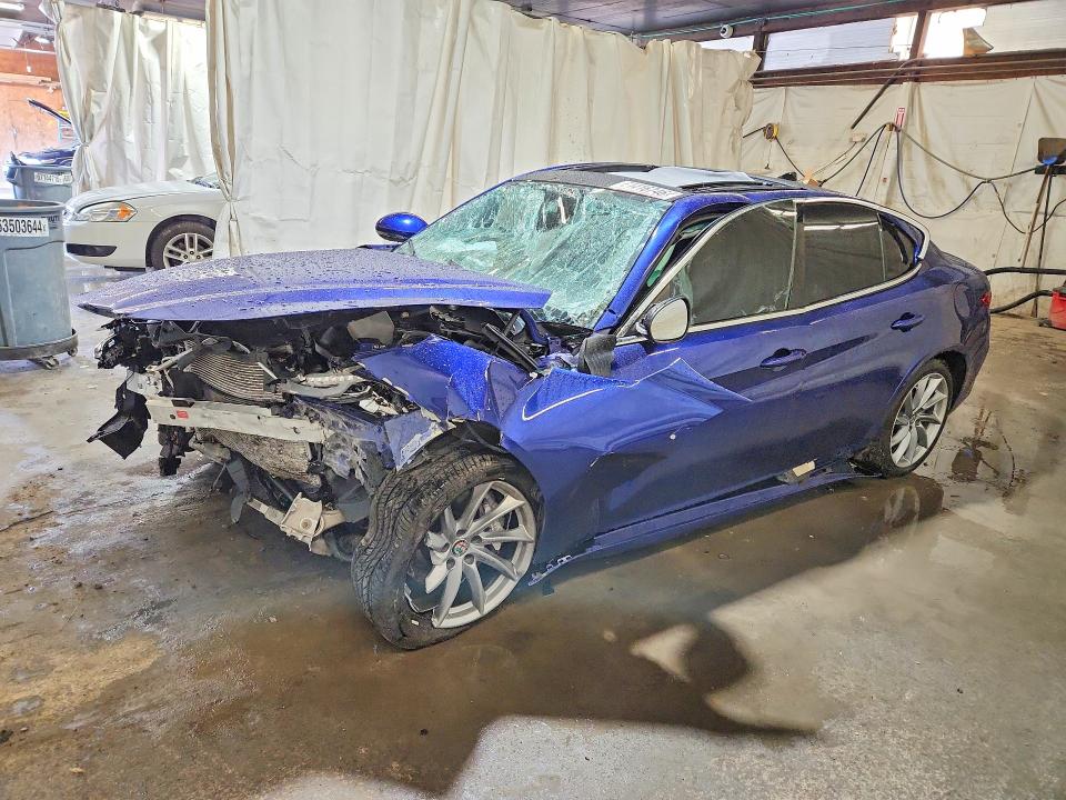 64416746 :رقم المزاد ، ZARFANAN9L7632026 vin ، 2020 Alfa Romeo Giulia مزاد بيع