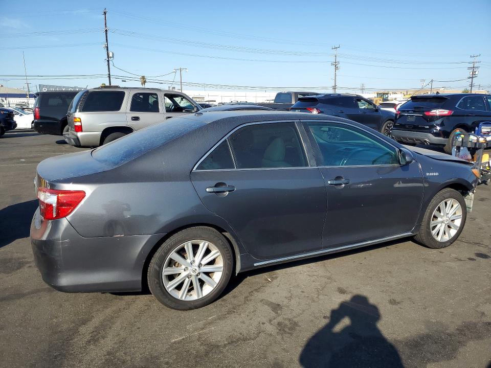 Auction sale of the 2013 Toyota Camry Hybrid, vin: 4T1BD1FK3DU066449, lot number: 63449706