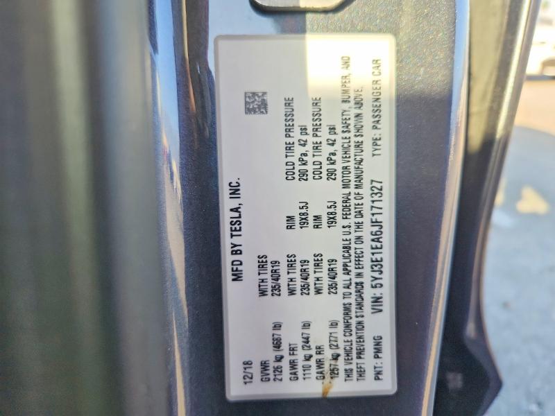 63592746 :رقم المزاد ، 5YJ3E1EA6JF171327 vin ، 2018 Tesla Model 3 مزاد بيع