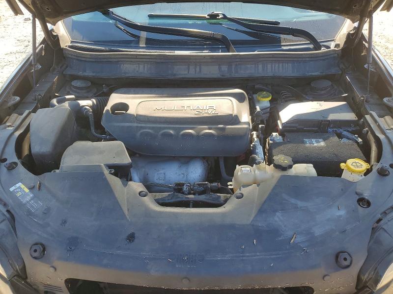 64478806 :رقم المزاد ، 1C4PJLDB0KD270057 vin ، 2019 Jeep Cherokee مزاد بيع