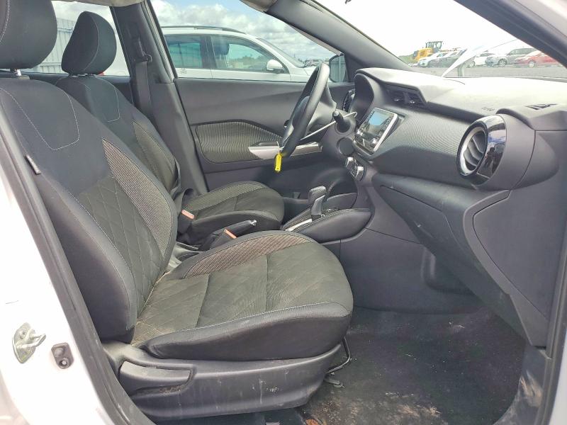 Aukcja sprzedaży 2018 Nissan Kicks, vin: 3N1CP5CU3JL519877, numer aukcji: 64203236