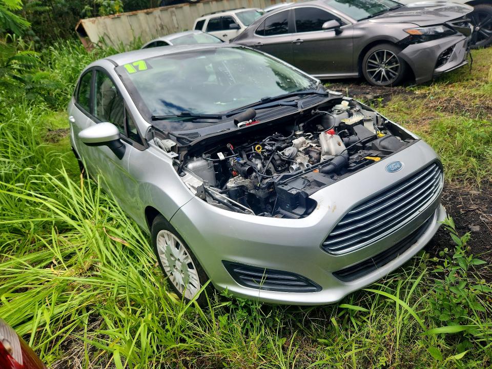66239246 :رقم المزاد ، 3FADP4BE8HM123539 vin ، 2017 Ford Fiesta مزاد بيع