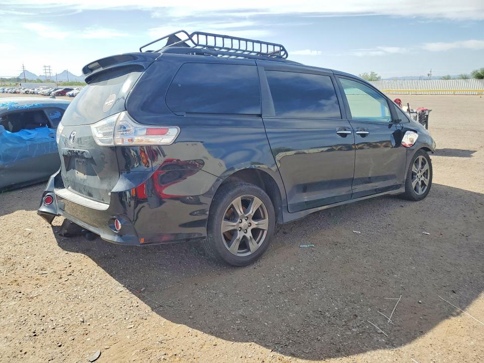 2017 Toyota Sienna მანქანა იყიდება აუქციონზე, vin: 5TDXZ3DC8HS821303, აუქციონის ნომერი: 66451346