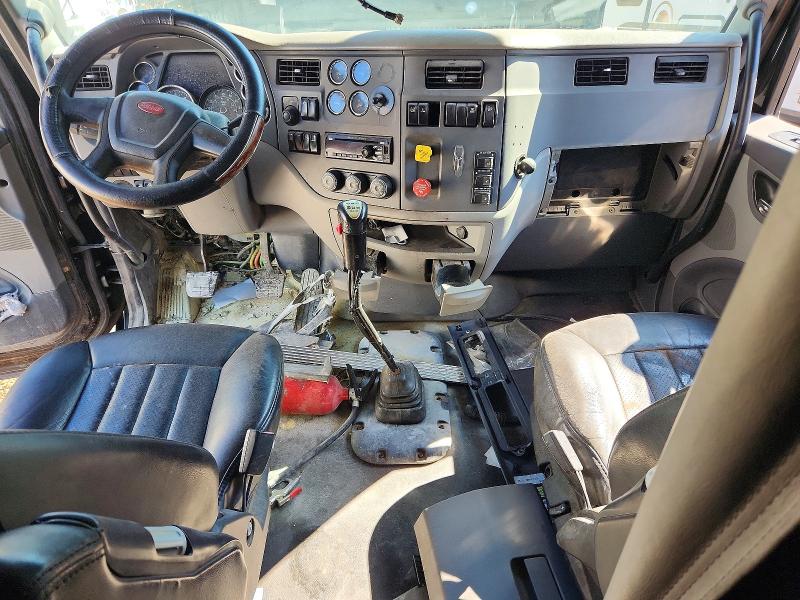 Продажа на аукционе авто 2015 Peterbilt 579, vin: 1XPBD49X5FD203731, номер лота: 66285046