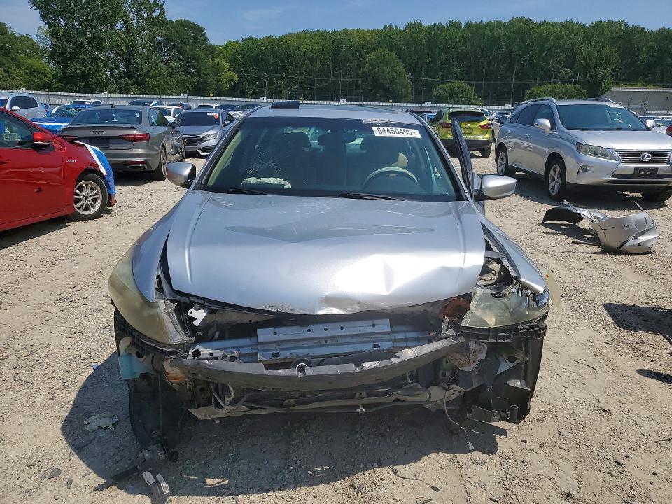 64450496 :رقم المزاد ، 1HGCP36858A027046 vin ، 2008 Honda Accord مزاد بيع