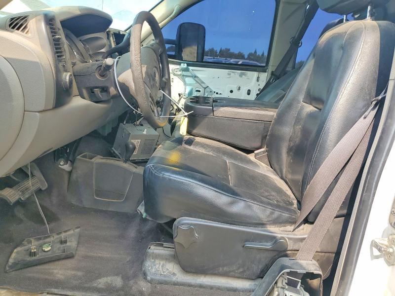Продажа на аукционе авто 2007 Chevrolet Silverado, vin: 1GCHK29647E575800, номер лота: 63613066
