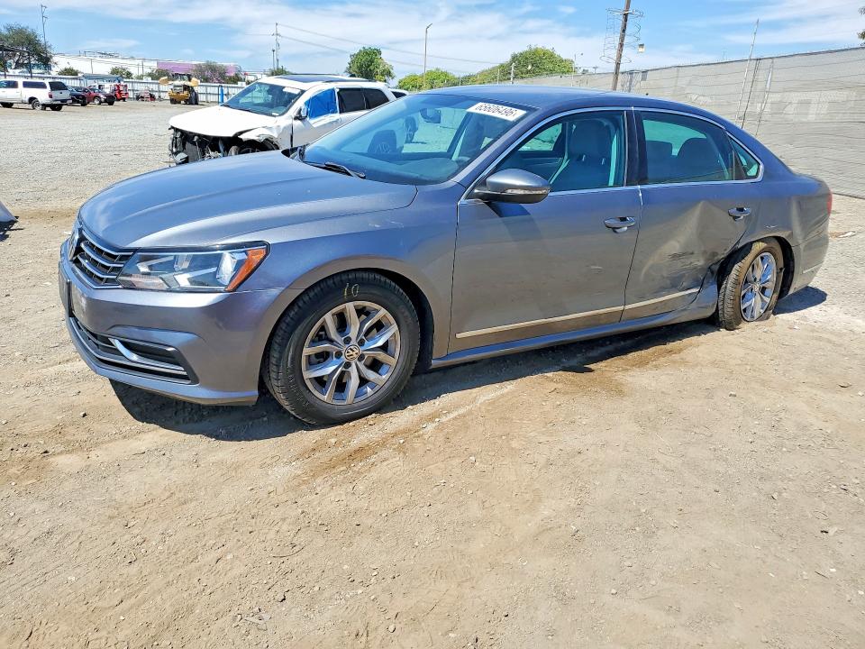 Продаж на аукціоні авто 2017 Volkswagen Passat, vin: 1VWAT7A3XHC080699, номер лоту: 65606496