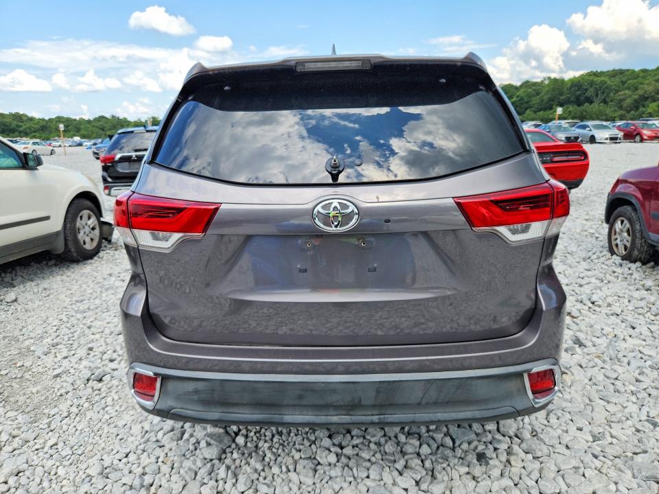 63443916 :رقم المزاد ، 5TDBZRFH6KS970922 vin ، 2019 Toyota Highlander مزاد بيع