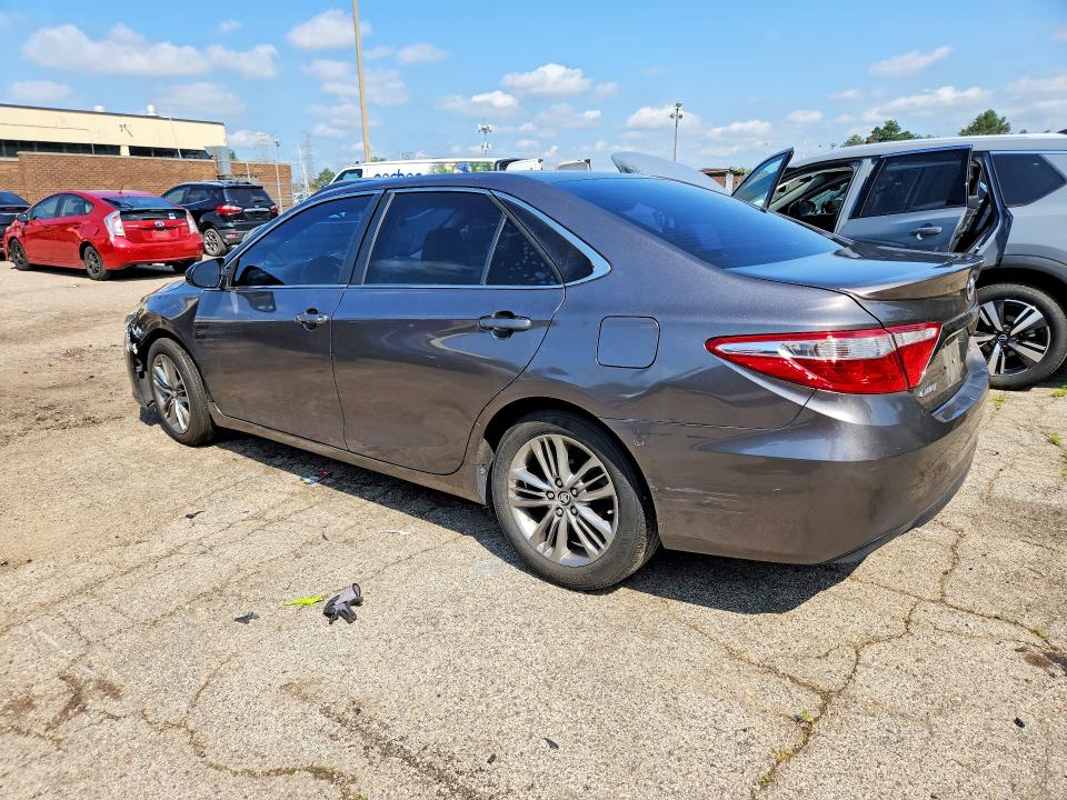 2015 Toyota Camry მანქანა იყიდება აუქციონზე, vin: 4T1BF1FK8FU949167, აუქციონის ნომერი: 64204196