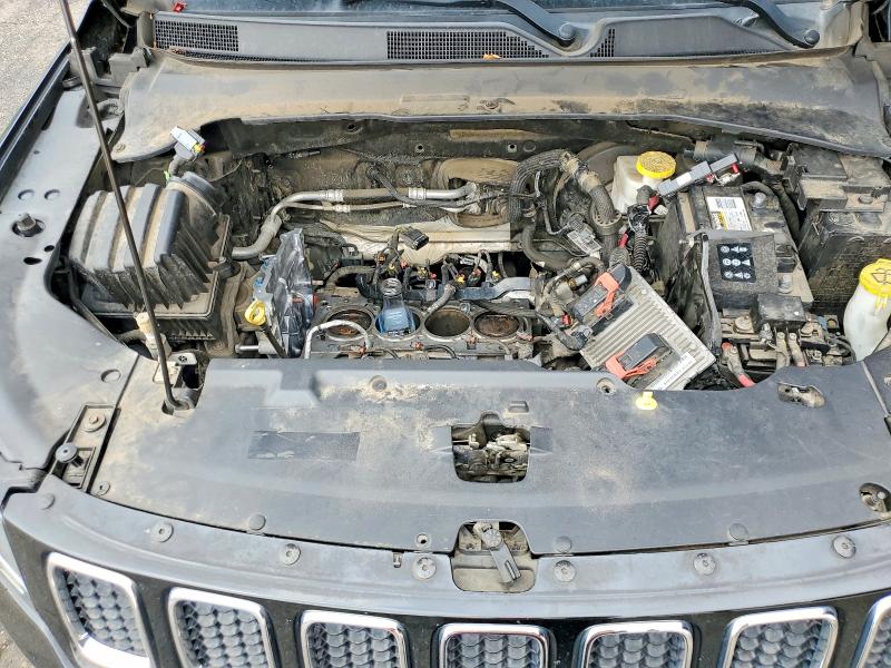 64765926 :رقم المزاد ، 3C4NJDCB9JT258982 vin ، 2018 Jeep Compass مزاد بيع