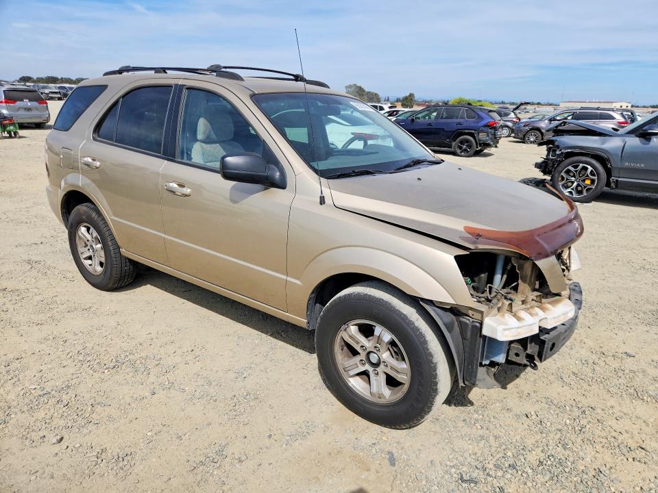 66082686 :رقم المزاد ، KNDJD733835049719 vin ، 2003 Kia Sorento مزاد بيع