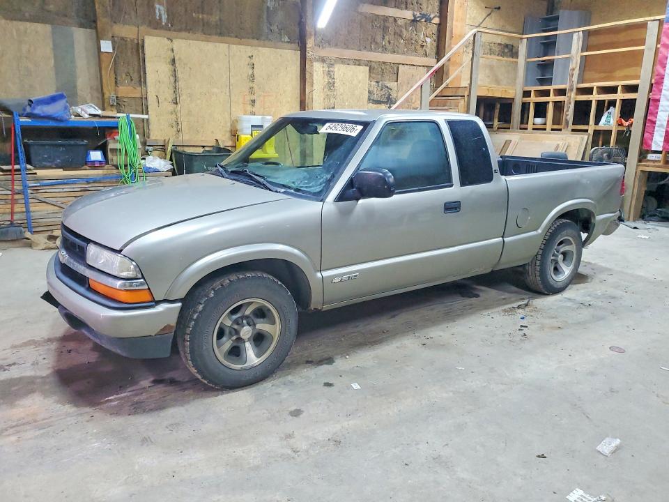 64929606 :رقم المزاد ، 1GCCS195128213409 vin ، 2002 Chevrolet S Truck مزاد بيع