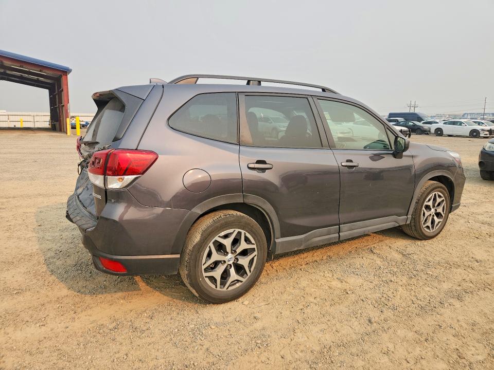 Продаж на аукціоні авто 2021 Subaru Forester, vin: JF2SKAFC5MH540611, номер лоту: 64325286
