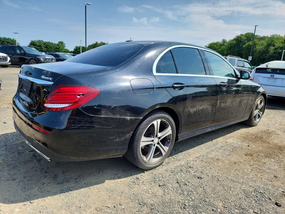 Aukcja sprzedaży 2017 Mercedes-benz E, vin: WDDZF4KB1HA085924, numer aukcji: 64306476