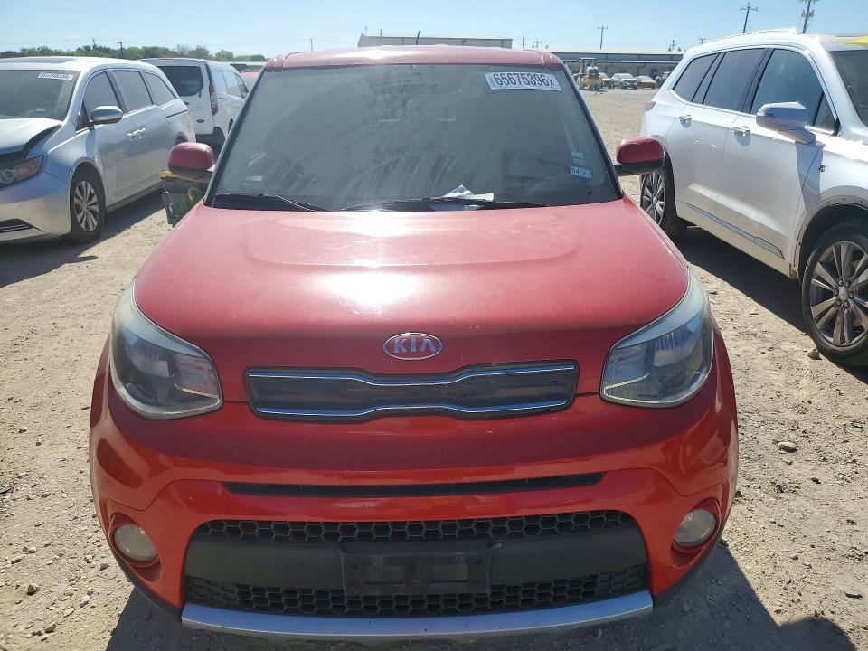 2018 Kia Soul მანქანა იყიდება აუქციონზე, vin: KNDJP3A57J7600986, აუქციონის ნომერი: 65675396