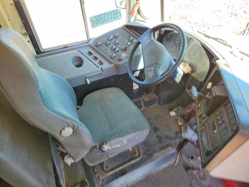 56113596 :رقم المزاد ، 4DRBUSKN8AB234616 vin ، 2010 Ic Corporation 3000 مزاد بيع