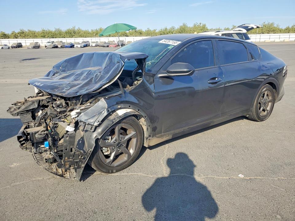65186286 :رقم المزاد ، 3KPFT4DE3SE033860 vin ، 2025 Kia K4 مزاد بيع