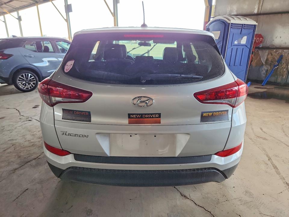 65215896 :رقم المزاد ، KM8J23A43GU207031 vin ، 2016 Hyundai Tucson مزاد بيع