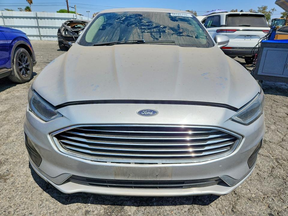 66508446 :رقم المزاد ، 3FA6P0MU5KR185562 vin ، 2019 Ford Fusion مزاد بيع