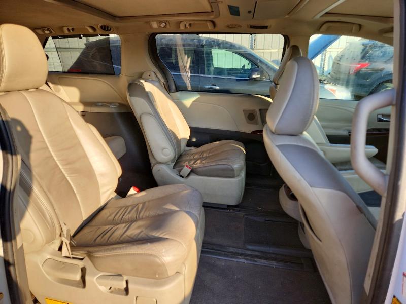 Aukcja sprzedaży 2011 Toyota Sienna, vin: 5TDDK3DC0BS017933, numer aukcji: 65823176