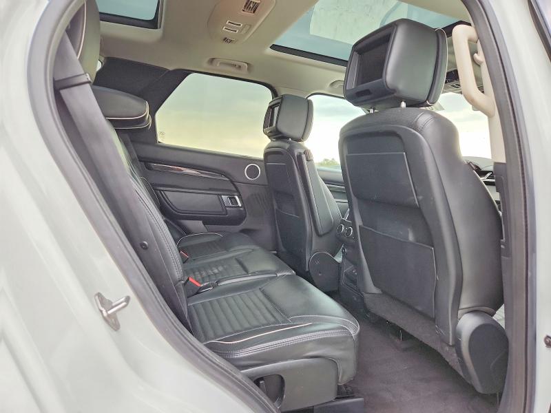 67160816 :رقم المزاد ، SALRT2RV3JA057421 vin ، 2018 Land Rover Discovery مزاد بيع