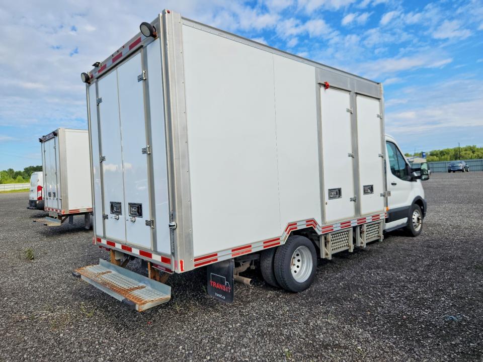 Продажа на аукционе авто 2020 Ford Transit, vin: 1FDBF6ZG1LKB48382, номер лота: 62461946
