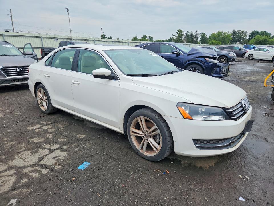 66012706 :رقم المزاد ، 1VWBT7A39EC087790 vin ، 2014 Volkswagen Passat مزاد بيع