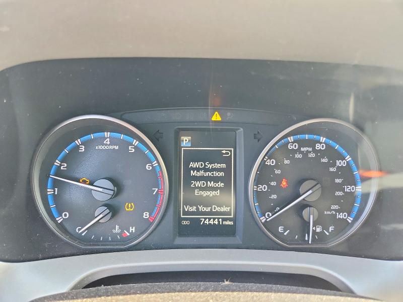 64929706 :رقم المزاد ، 2T3RFREV4HW564353 vin ، 2017 Toyota Rav4 مزاد بيع