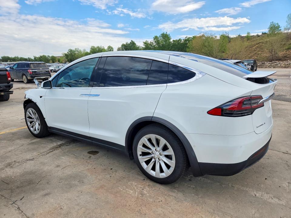 Продаж на аукціоні авто 2018 Tesla Model X, vin: 5YJXCDE21JF112039, номер лоту: 65048536