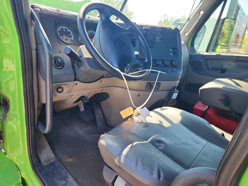 62761796 :رقم المزاد ، 3AKJGEDR1JDKC8706 vin ، 2018 Freightliner Cascadia 125 مزاد بيع