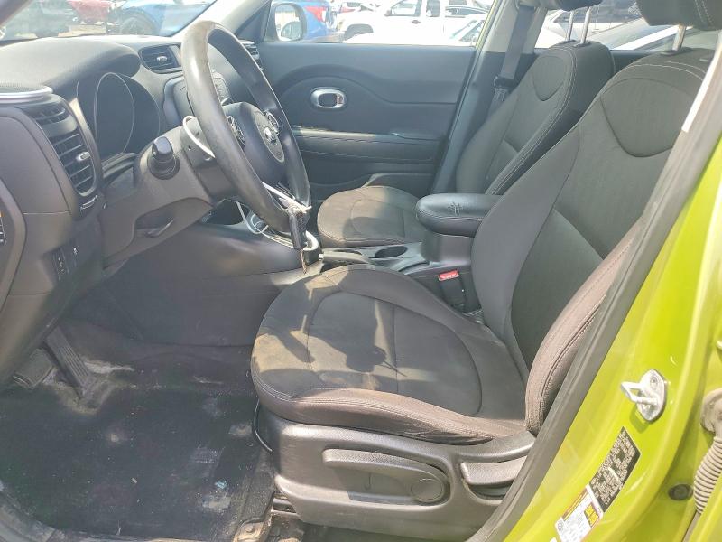 64201756 :رقم المزاد ، KNDJN2A25F7817241 vin ، 2015 Kia Soul مزاد بيع