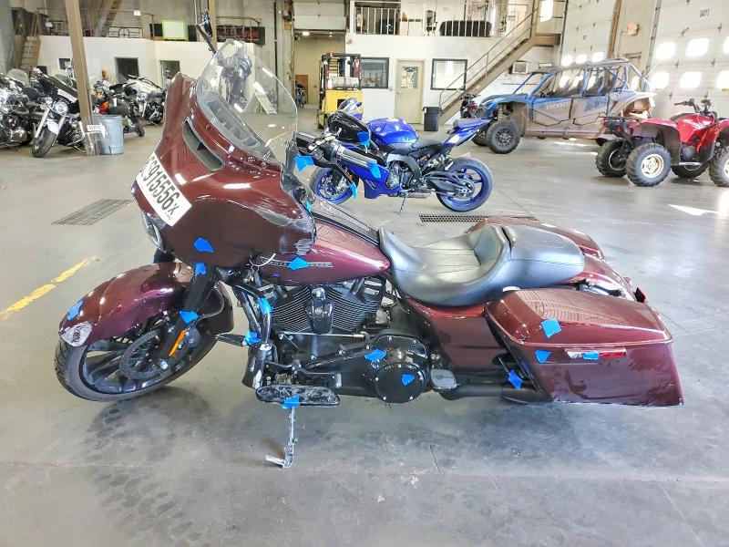 66915556 :رقم المزاد ، 1HD1KRC1XJB631821 vin ، 2018 Harley-davidson Flhxs مزاد بيع