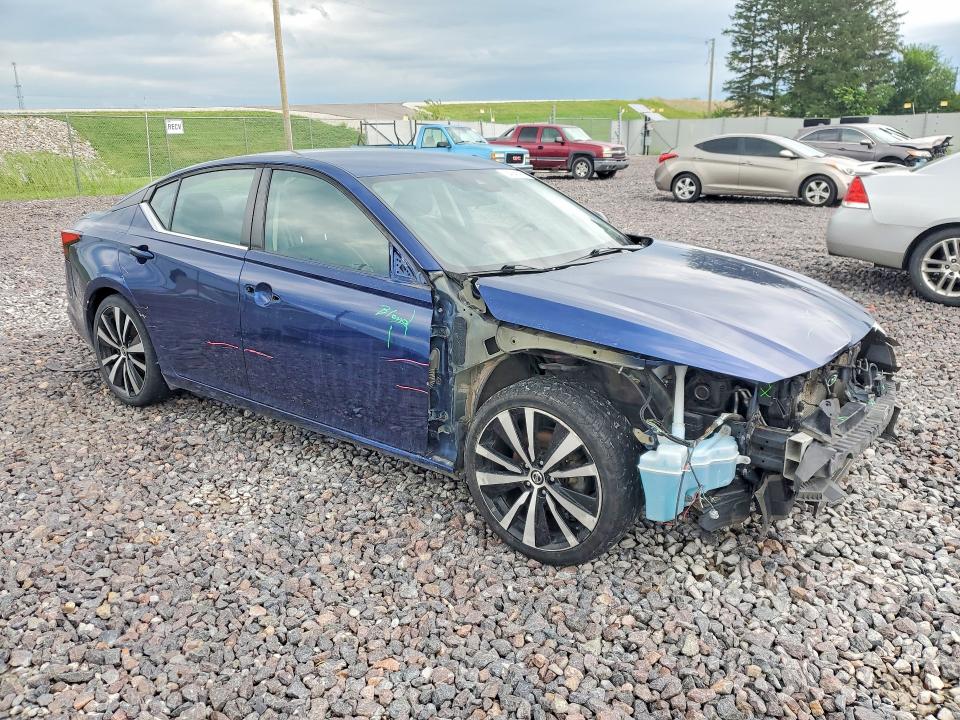 Продаж на аукціоні авто 2020 Nissan Altima, vin: 1N4BL4CV2LC133947, номер лоту: 64641066
