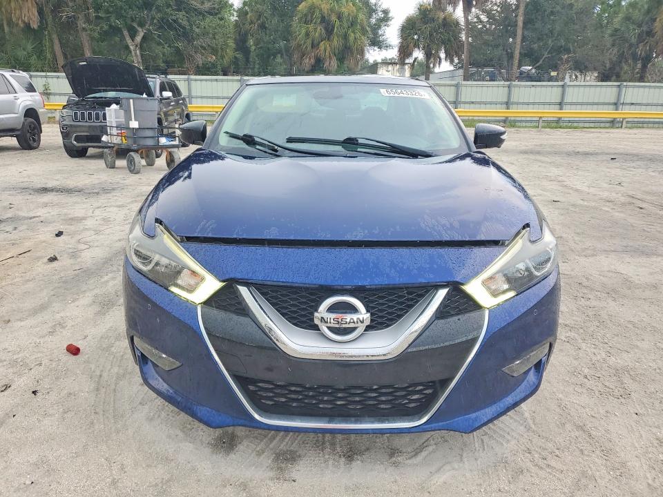 2017 Nissan Maxima მანქანა იყიდება აუქციონზე, vin: 1N4AA6AP1HC375900, აუქციონის ნომერი: 65643326