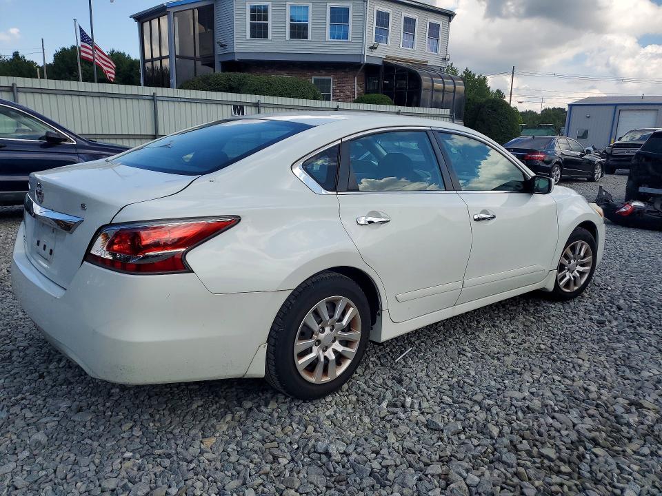 Продаж на аукціоні авто 2015 Nissan Altima, vin: 1N4AL3AP4FN304846, номер лоту: 65549856