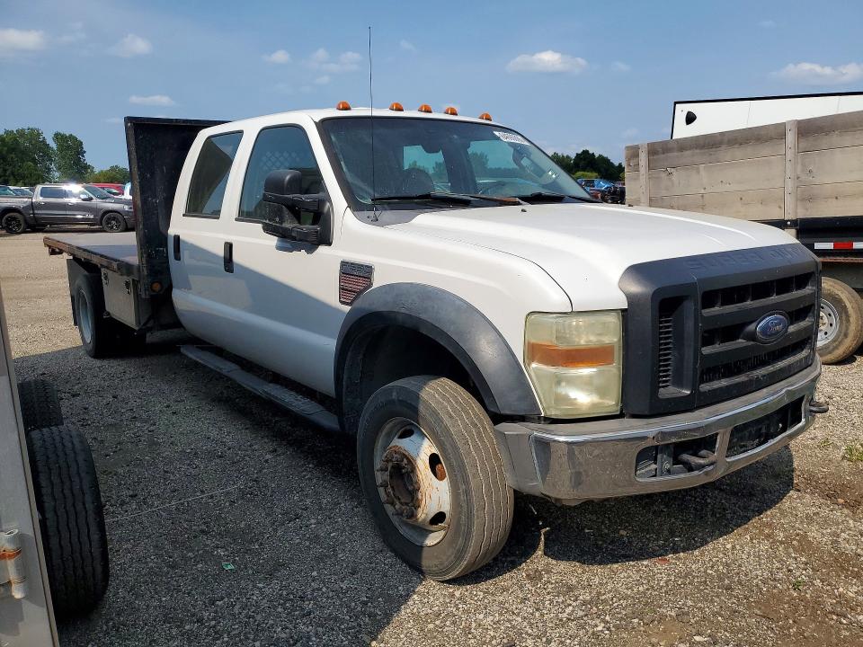 64690806 :رقم المزاد ، 1FDAW57R68EA02950 vin ، 2008 Ford F550 مزاد بيع