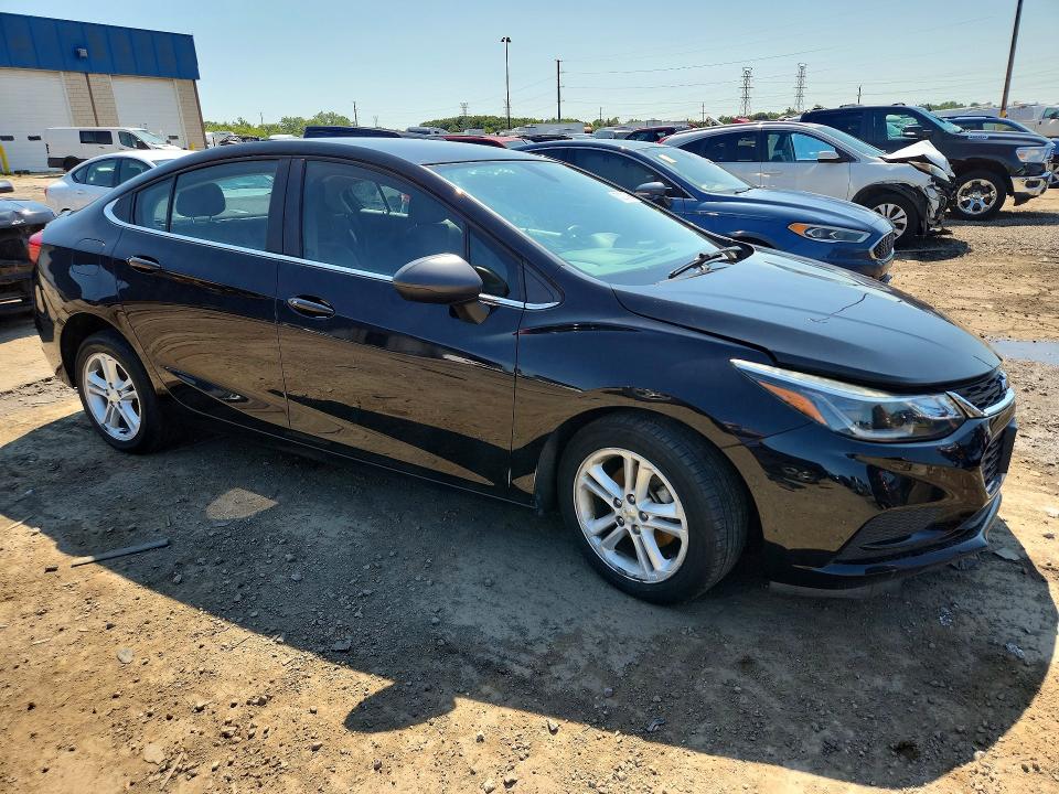 2017 Chevrolet Cruze მანქანა იყიდება აუქციონზე, vin: 1G1BE5SM8H7170724, აუქციონის ნომერი: 63227076