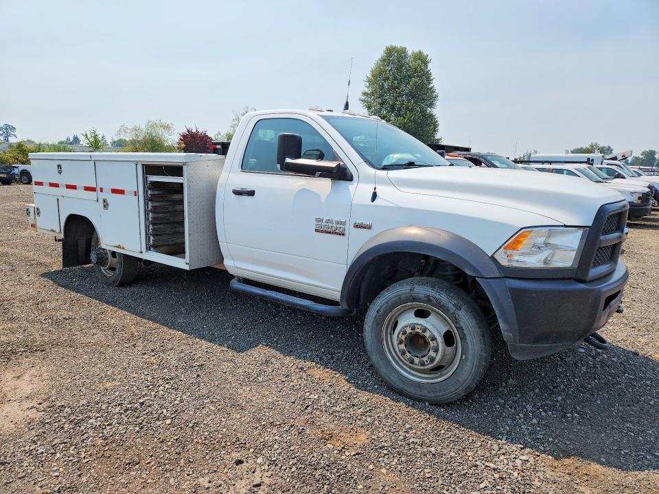 63264816 :رقم المزاد ، 3C7WRNBJ6HG604231 vin ، 2017 Ram 5500 مزاد بيع