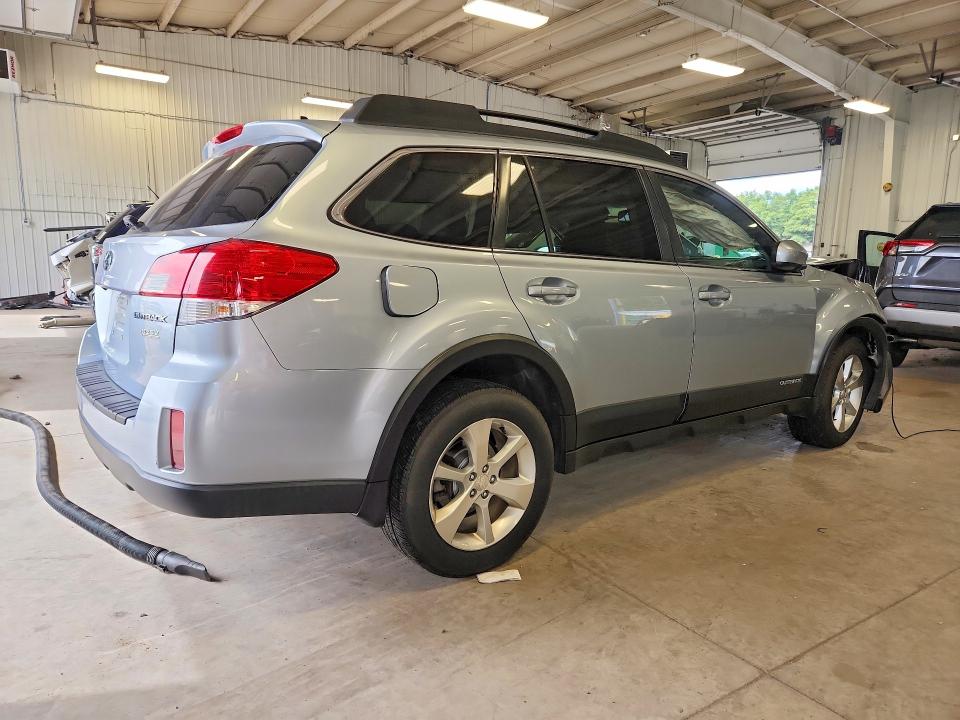 2014 Subaru Outback მანქანა იყიდება აუქციონზე, vin: 4S4BRBLC6E3270240, აუქციონის ნომერი: 66971596