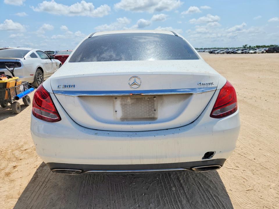 2015 Mercedes-benz C მანქანა იყიდება აუქციონზე, vin: 55SWF4KB4FU032098, აუქციონის ნომერი: 64139136