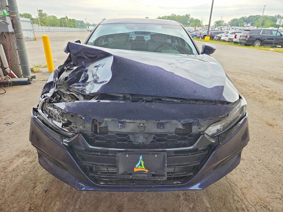 Продажа на аукционе авто 2018 Honda Accord, vin: 1HGCV2F63JA042830, номер лота: 67256096