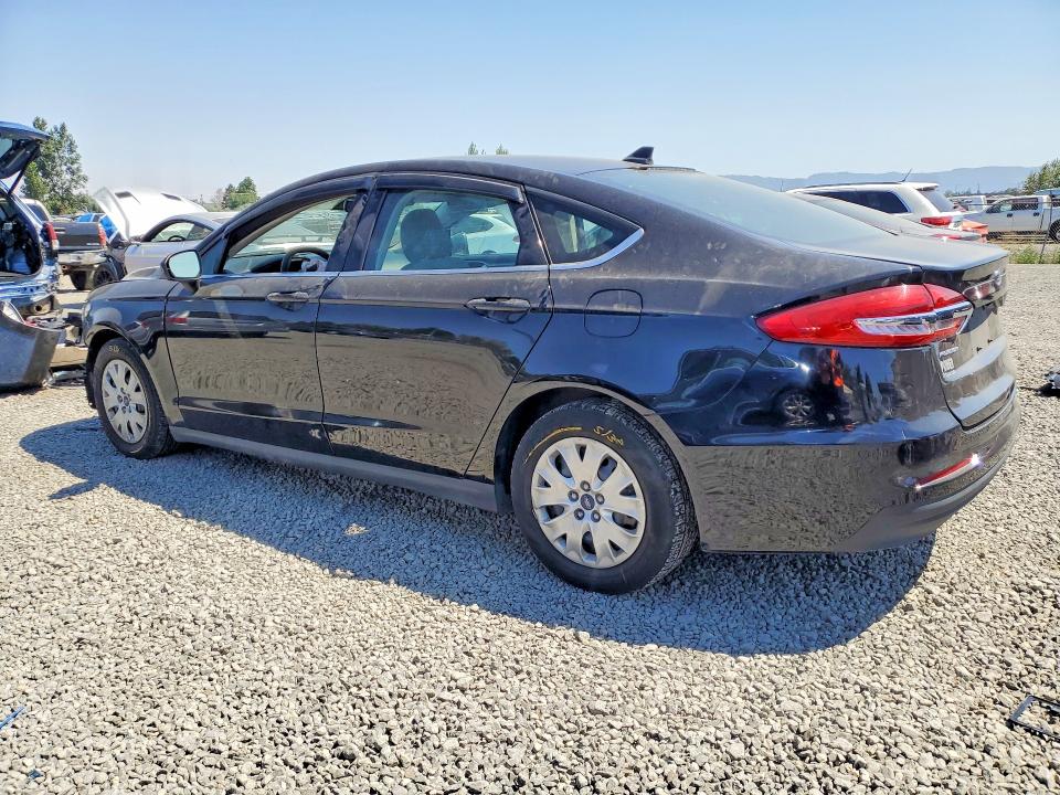 63437096 :رقم المزاد ، 3FA6P0G75LR127684 vin ، 2020 Ford Fusion مزاد بيع