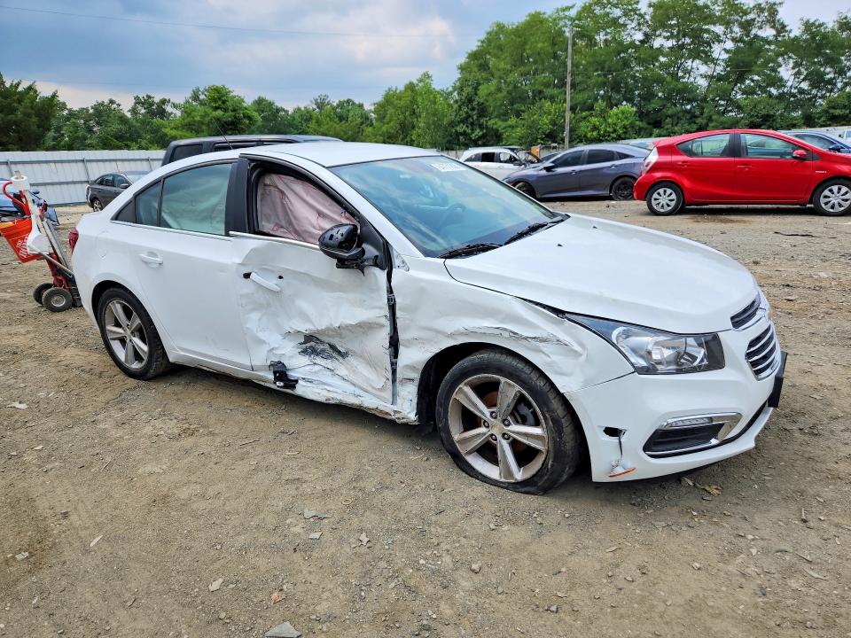 Продажа на аукционе авто 2015 Chevrolet Cruze, vin: 1G1PE5SBXF7152243, номер лота: 64751206