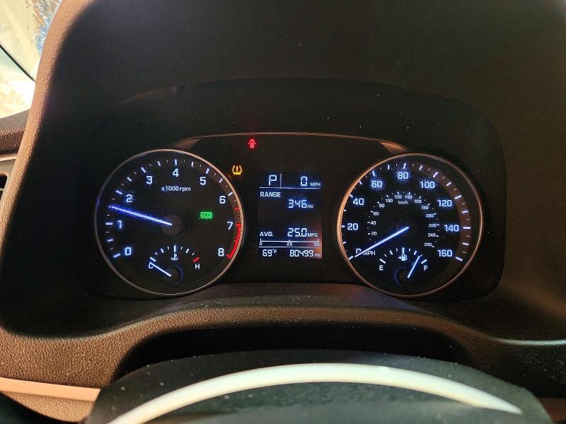2017 Hyundai Elantra მანქანა იყიდება აუქციონზე, vin: 5NPD74LF5HH142427, აუქციონის ნომერი: 65124006