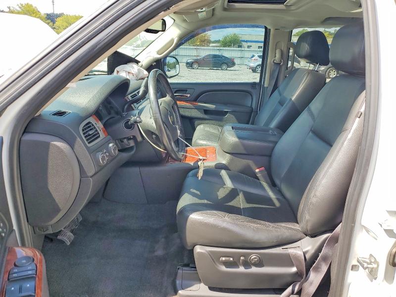 65672606 :رقم المزاد ، 1GNSKKE77DR362131 vin ، 2013 Chevrolet Suburban مزاد بيع